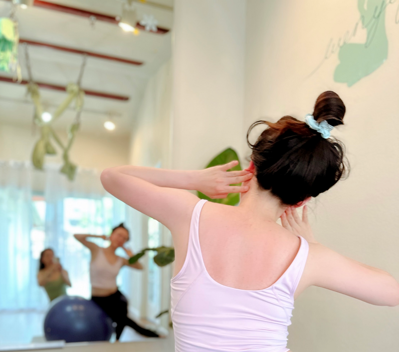 Wenwen (Wenyoga Studio) lesson image 1