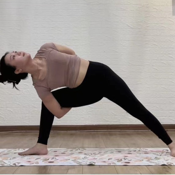 Online Private Yoga with Shirlyn (45min)